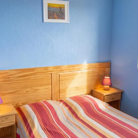 Hébergement de vacances Maison Accueillante à Avec Piscine Et Terrasse *